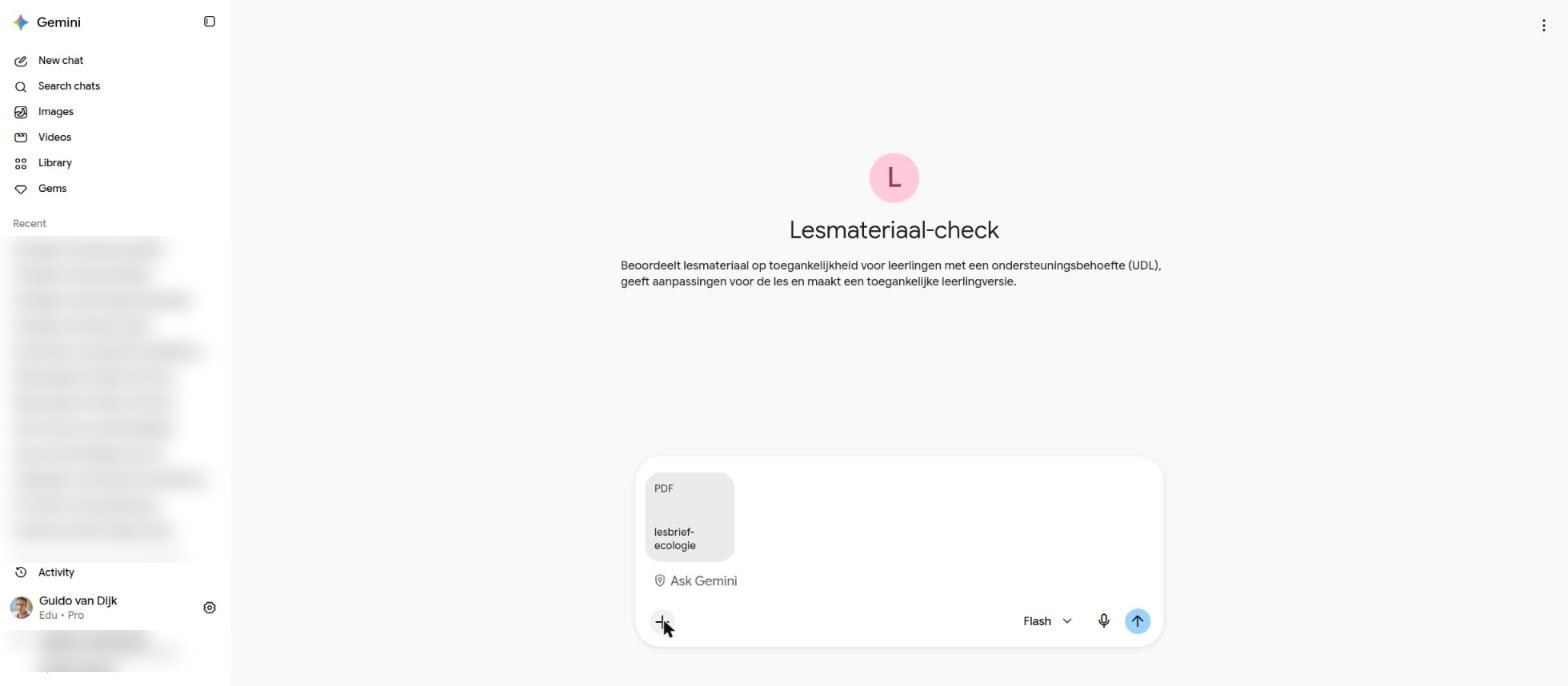De pdf bijgevoegd in het invoerveld; in onze test kwam hier geen antwoord op